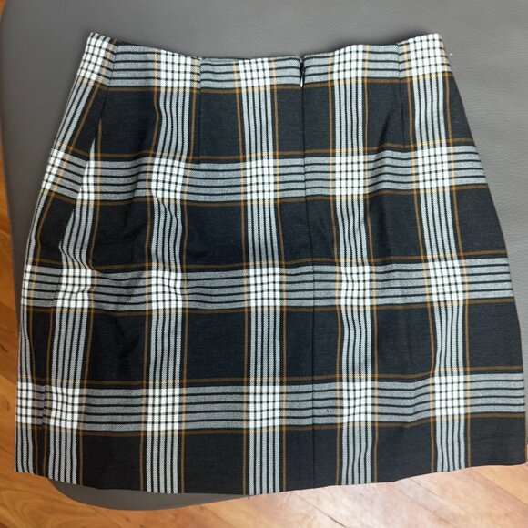 Aritzia Tatiana plaid Skirt - size 0 SUNDAY BEST - Picture 3 of 4